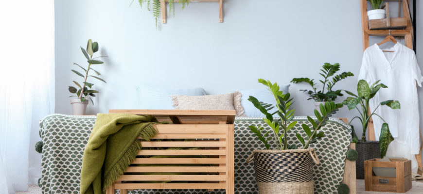 Interior,Of,Modern,Bedroom,With,Houseplants