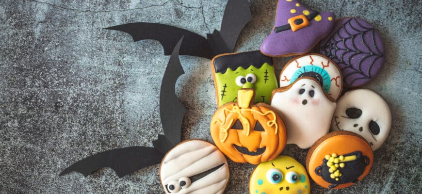 Happy,Halloween!,Sweets,And,Cookies,On,The,Table,In,The